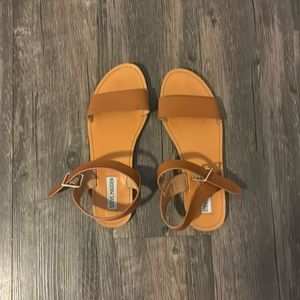 Steve Madden Buckle Sandals